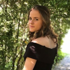 Meet your Posher, Lauren